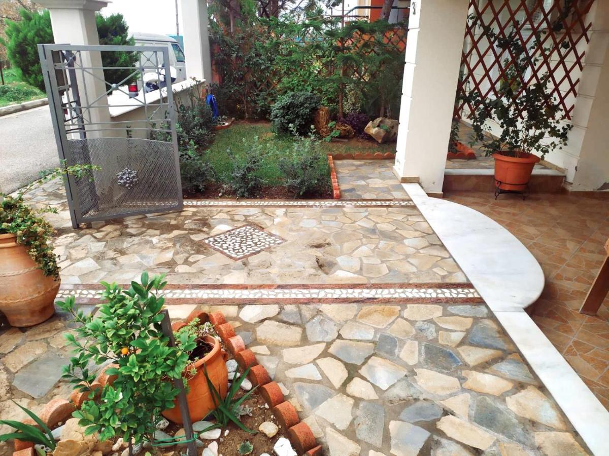Near The Sea, Apartment